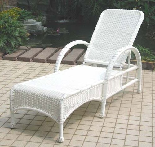 Outdoor Wicker Chaise Lounges Pertaining To Popular Summerset Adjustable Outdoor Wicker Chaise Lounge, All About Wicker (View 4 of 15)